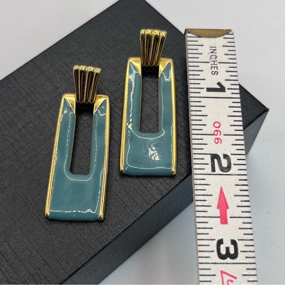 VTG 80's Enameled Golden Geometric Earrings Pierced 2" - Picture 3 of 6